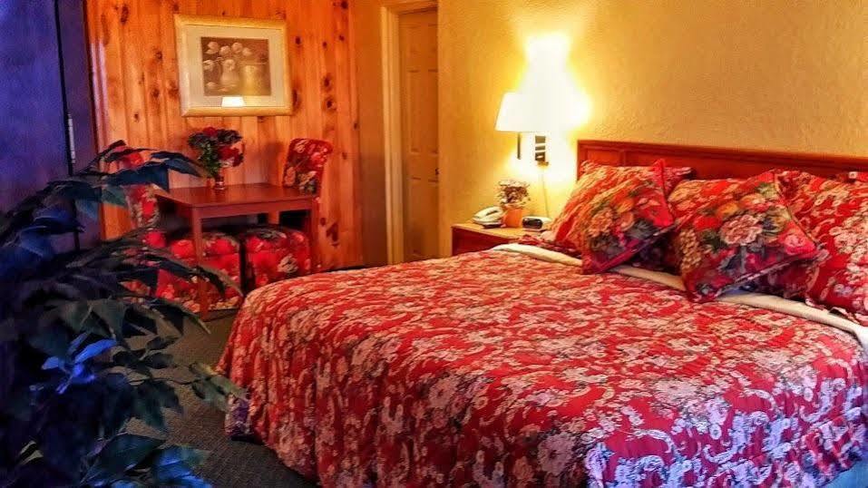 Green River Lodge Saluda Extérieur photo